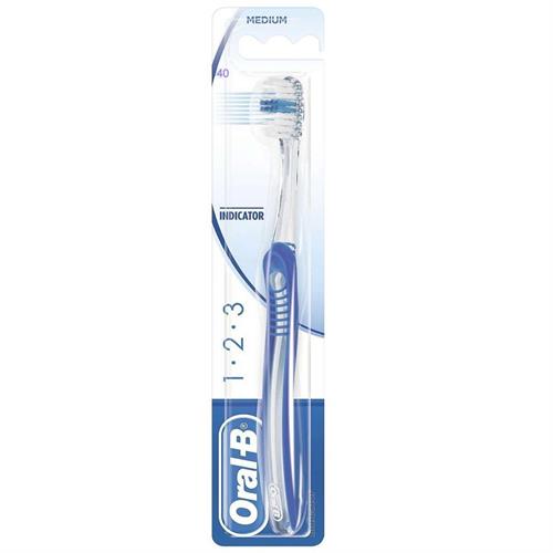 ORAL-B SPAZZOLINO INDICATOR M40